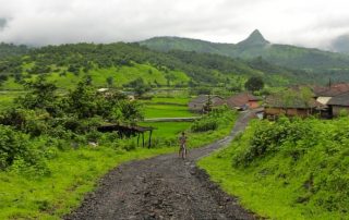 India’s villagers open doors to city tourists, creating alternative livelihoods