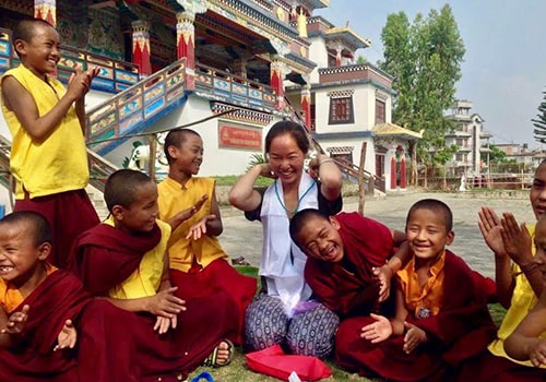 Volunteer-for-community-development-Nepal